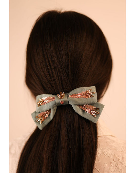 Chic Sparkly Bow